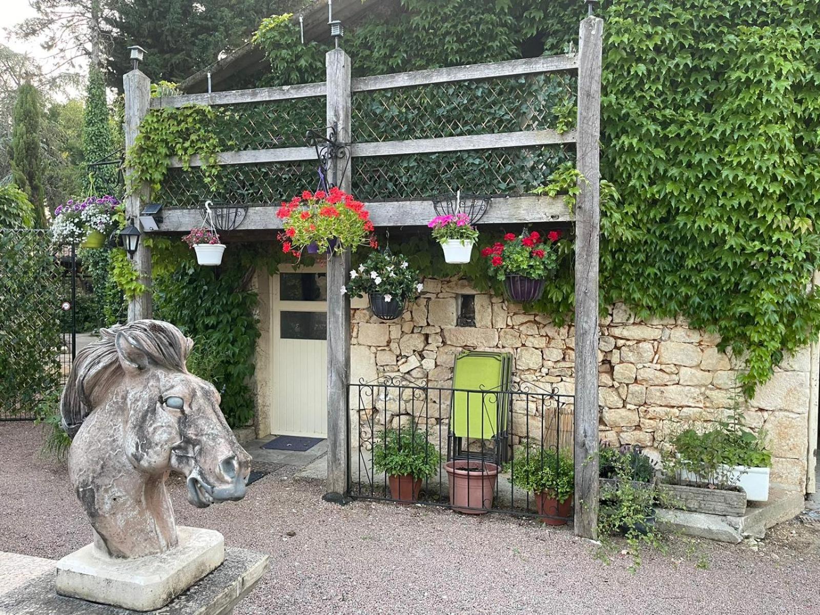 Les Grozilles Bed and Breakfast Feuillade Eksteriør billede